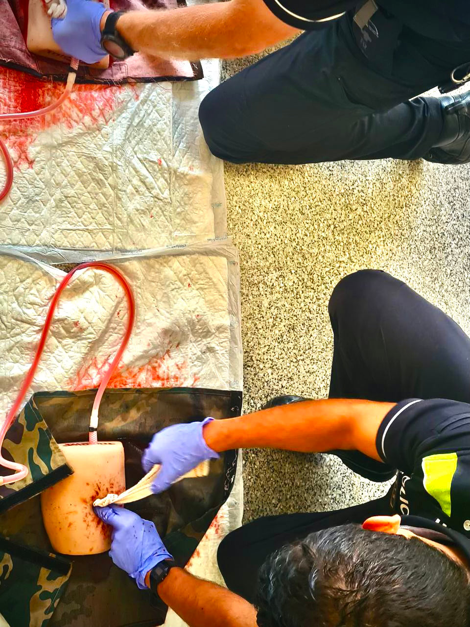 Aplicación de la gasa hemostatica curso sanidad ASPIT SPA