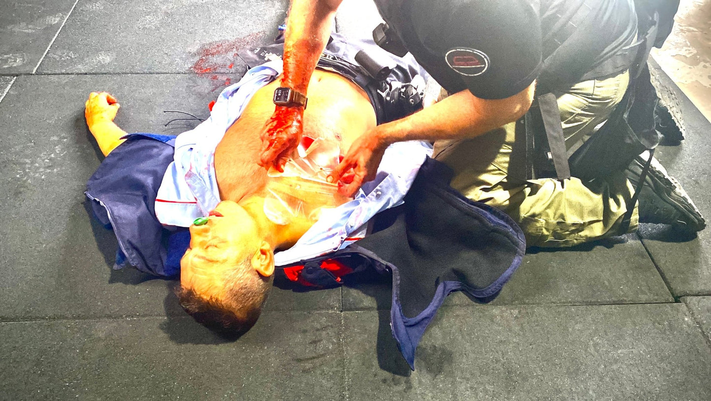 Asistencia al herido protocolo MARCH para sanitario de combate CAMP S