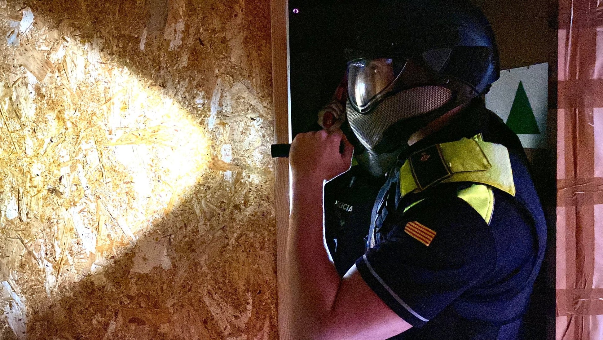 curso RCONF policias trabajando con baja visibilidad